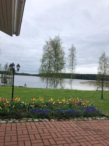 Wonderful Cottage By The Lake Hautjarvi 외부 사진